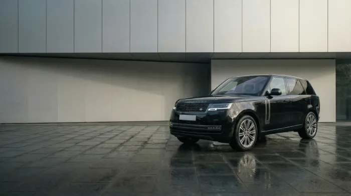 Range Rover Autobiography for long-term car hire in Luton